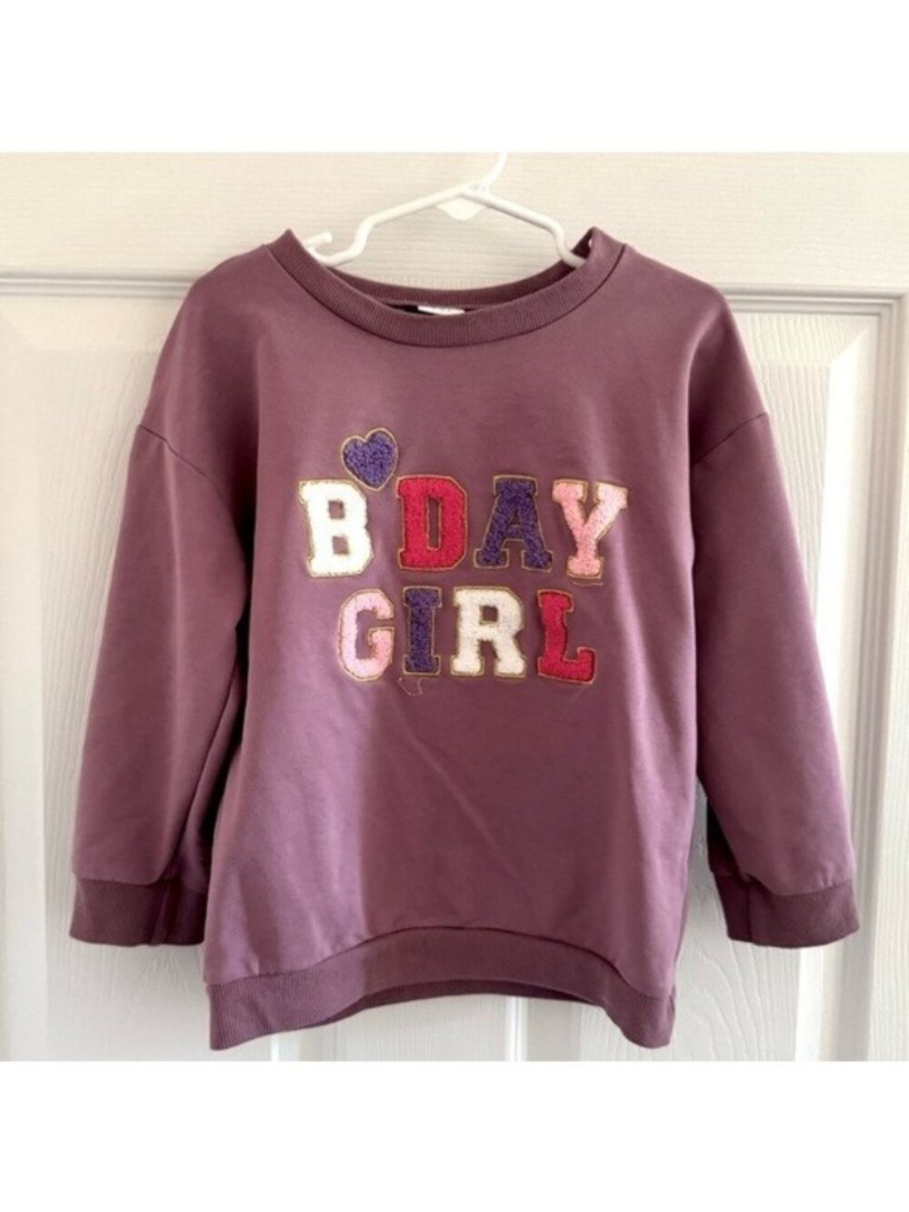 Charlotte West Girls Size 5-6 Chenille Patch Embroidered Girls Pullover Sweater